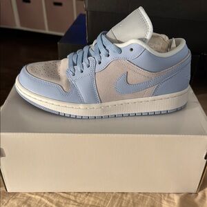 Air Jordan 1 Low W